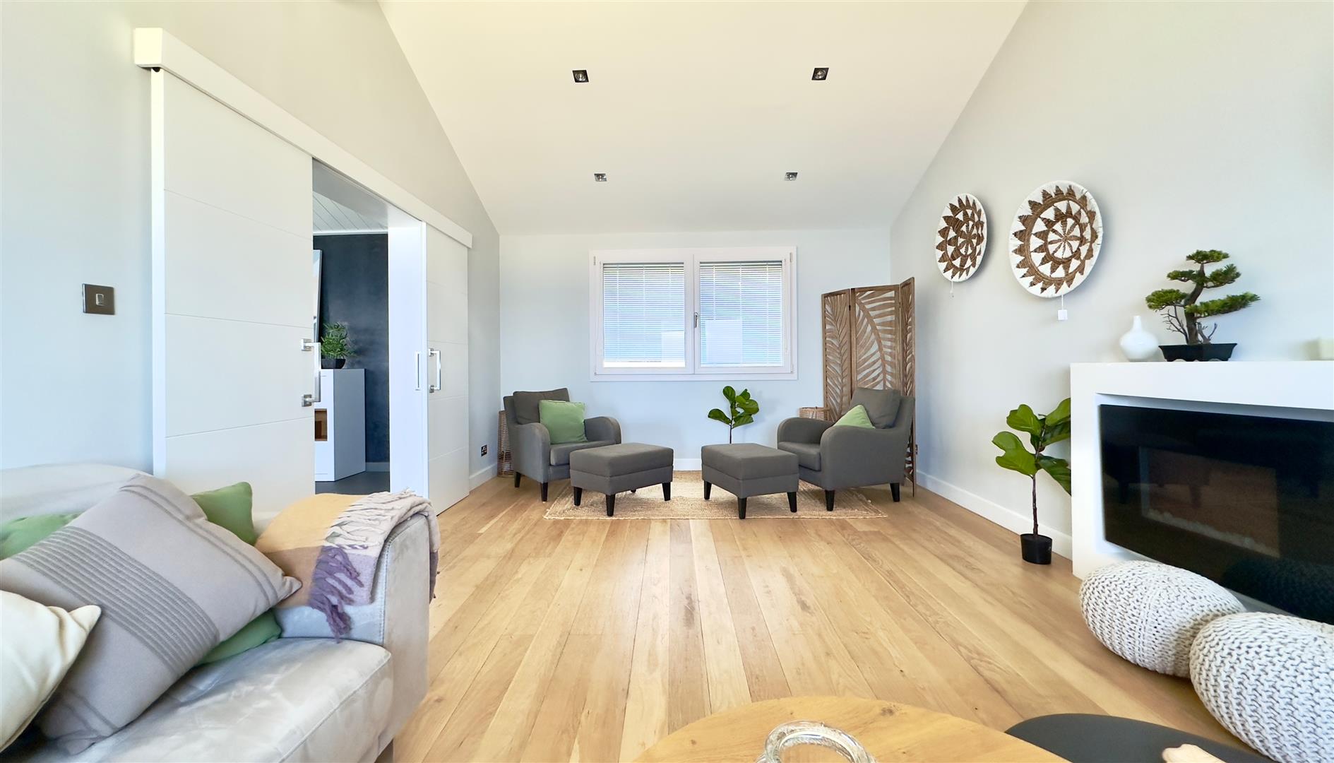 Image of Apartment - 3 Bedrooms - 2 Bathrooms for Rental in South District-Gibraltar, Image 8